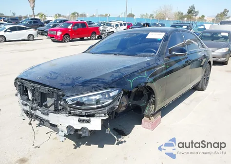 2022 Mercedes-Benz S 500 4Matic z USA, uszkodzony, nr VIN W1K6G6DB8NA119717